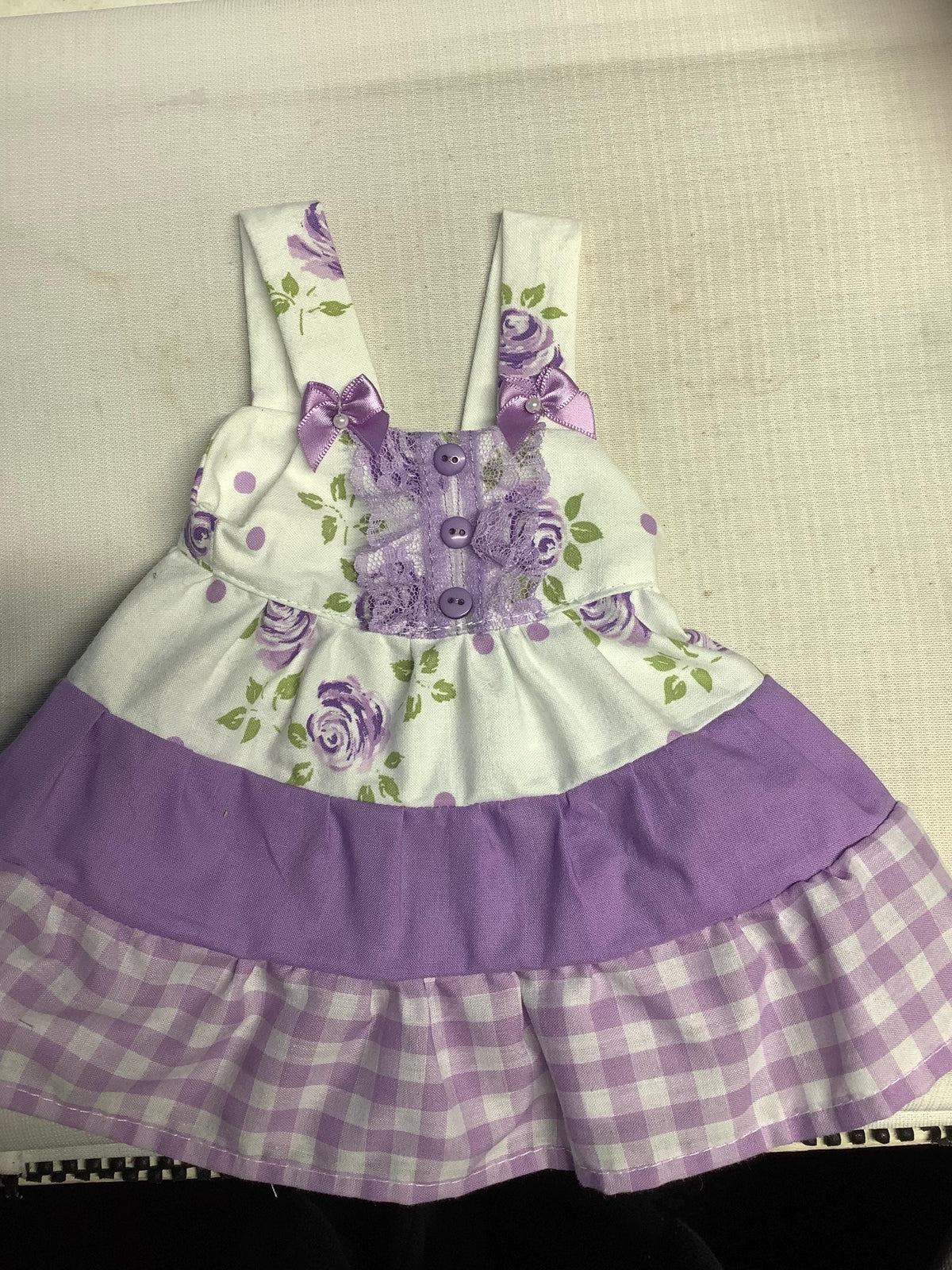 Dainty Ruffles